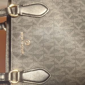 Grey & Blk Michael Kors purse with wallet and mini purse attached EUC